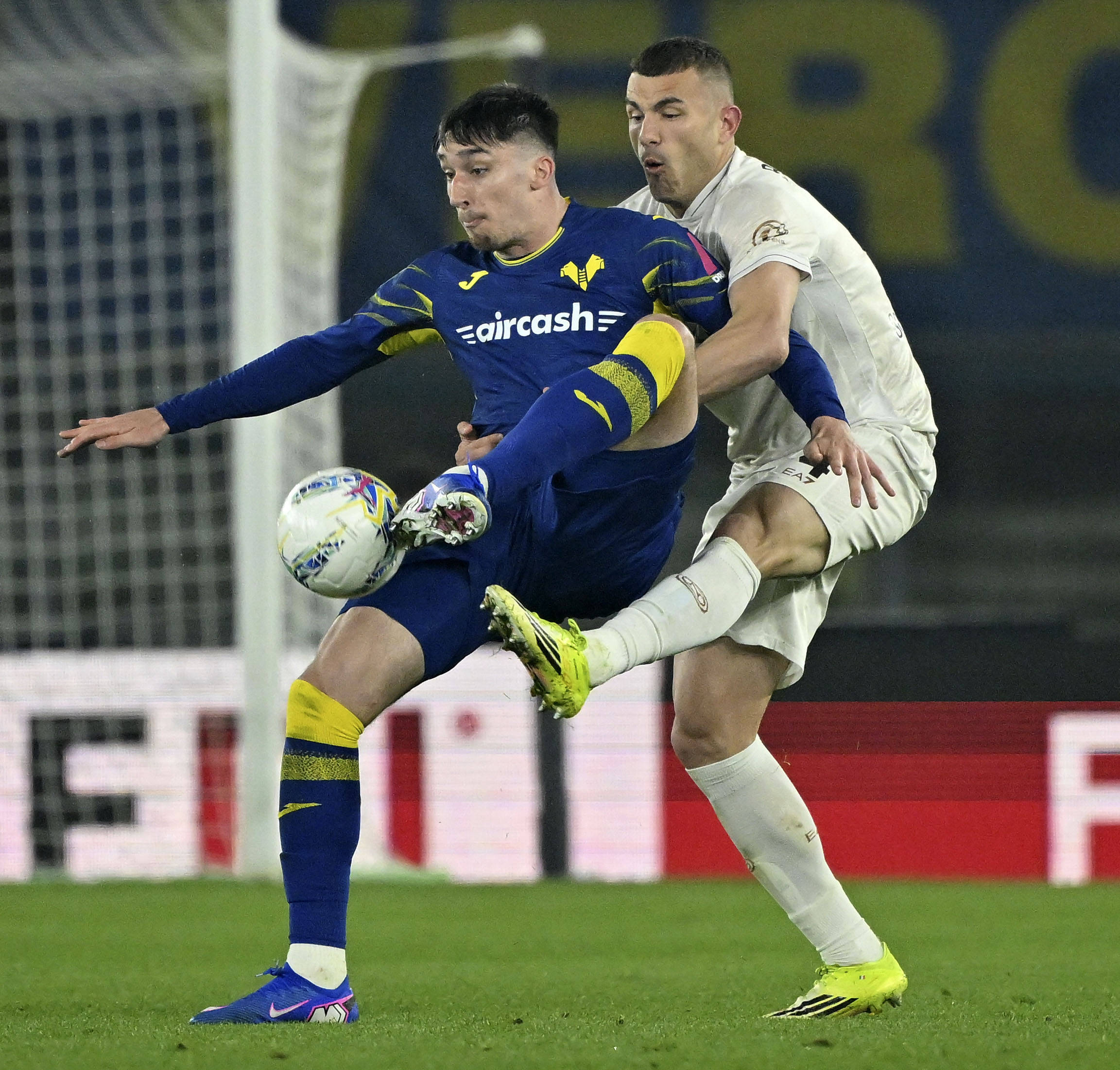 （体育）足球——意甲：那不勒斯胜维罗纳